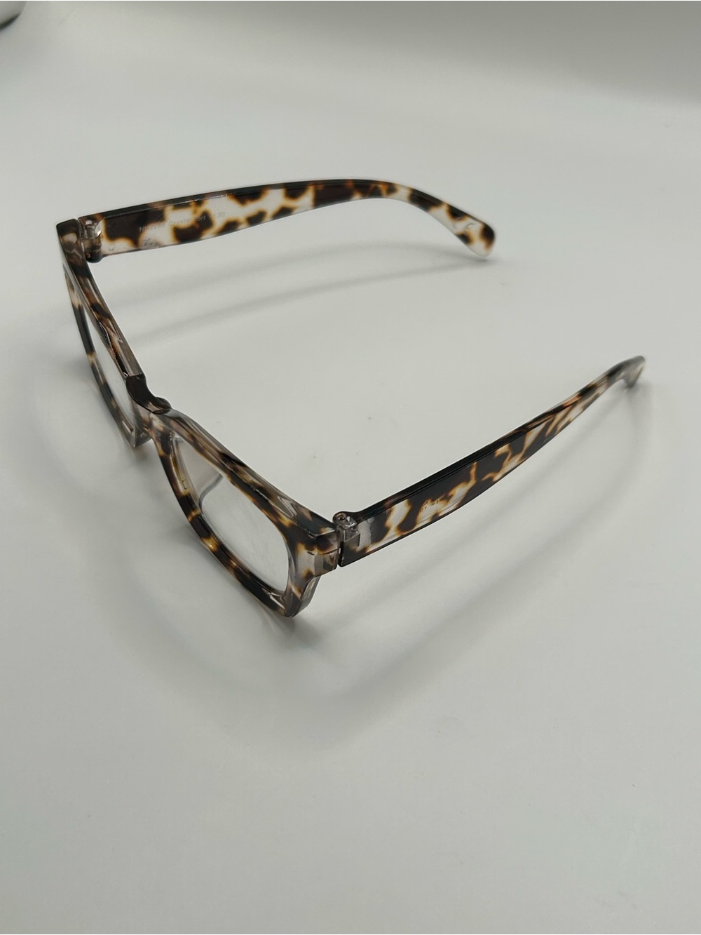 Tortoiseshell Rectangular Readers - Picture 2 of 5